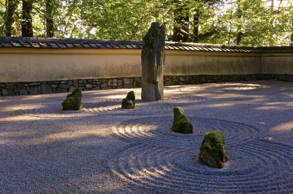 ../../_images/portland-japanese-sand-and-stone-garden-wayne-williams-2014.png